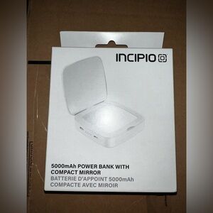 Incipio White 5000mAh Power Bank with Mirror New in box
